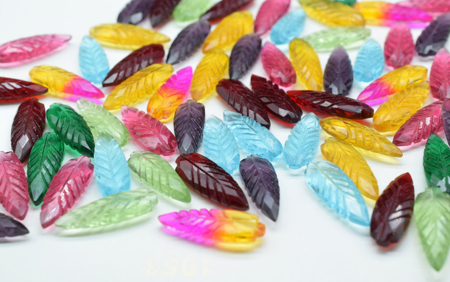 Green Emerald Quartz 10x30mm Pear Shape Faceted carved Briolettes,Emerald Carving Briolettes,Emerald Leaf Shape Carved Briolettes,Emerald