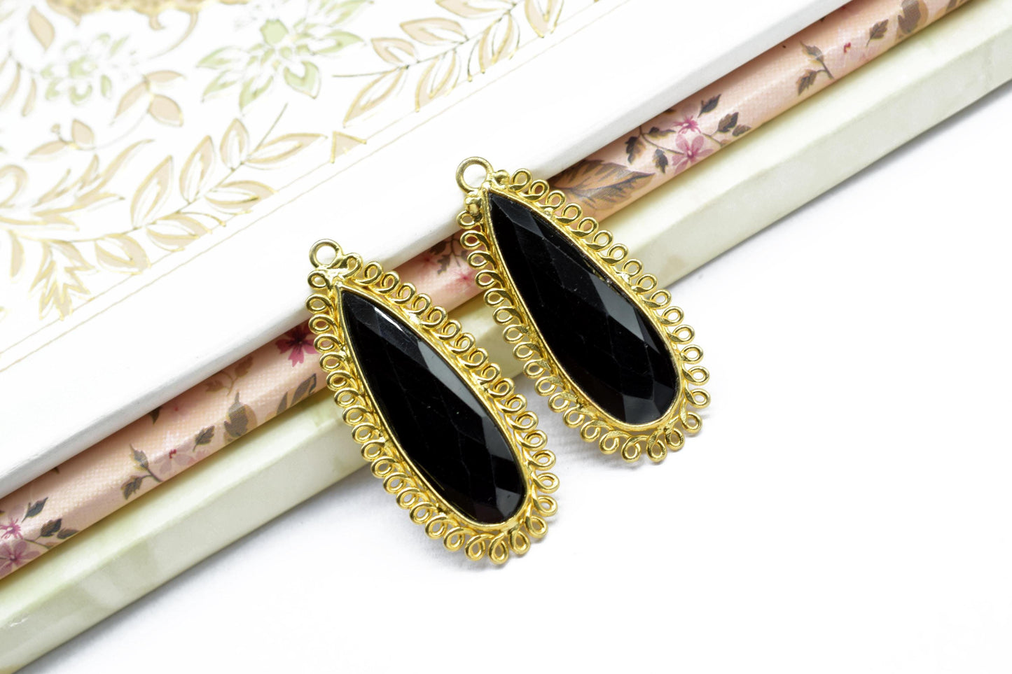 Black Onyx 10x30mm Teardrop Bezel Charm,Single Bail Pendant,Handmade Jewellery Connectors,Gemstone Brass Component,Handmade Connector,Gift