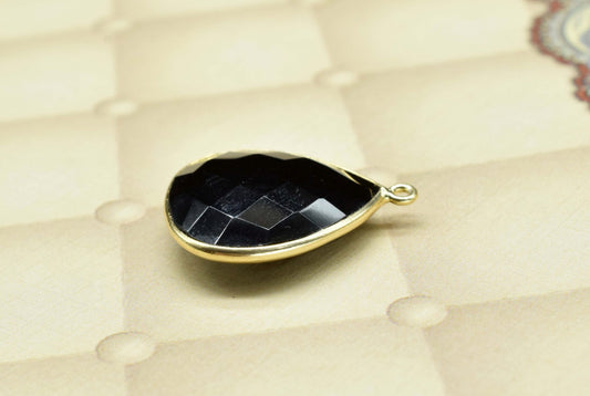 Black onyx 20mm heart Shape Single bail connectors,black onyx charms jewelry making,Black onyx Pendant,Black onyx Gold Plated bezel,Gift