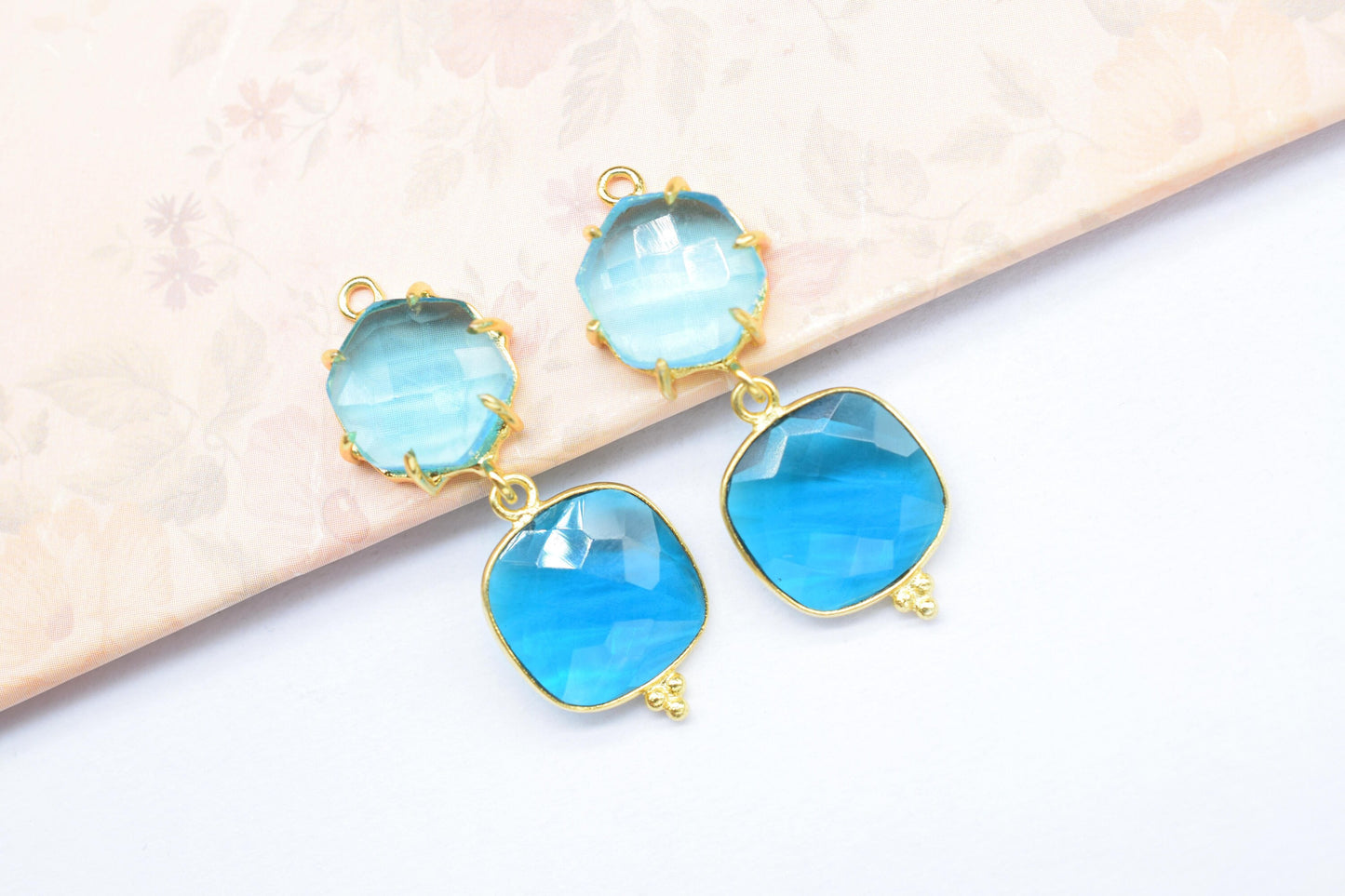 Sky Topaz Bezel Charm Connector/Station Bezel Link Pendant/Prong Bezel Jewelry/Handmade Jewelry/Neon Apatite Pendant/Connector/B'day Gift