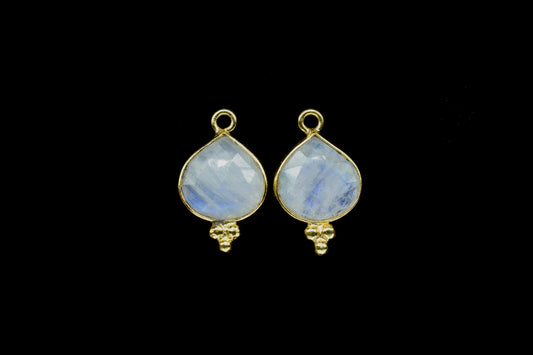 White Rainbow Moonstone 10mm Heart shape Pendant,Gemstone Checker Cut Single loop connectors,Moonstone gold Plated Connectors Jewelry,Gift