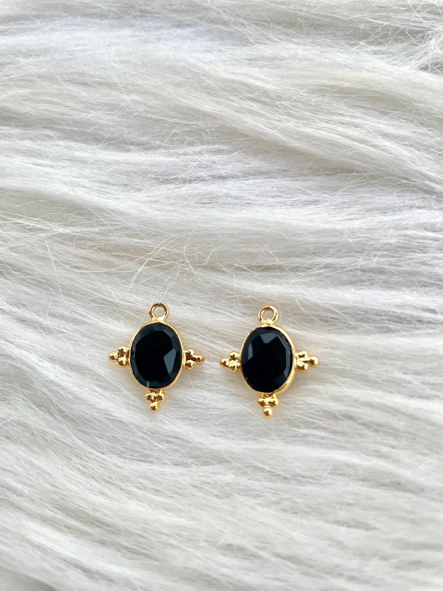 Black Onyx Gemstone 8x10mm Oval shape charm,Black Onyx pendant Jewelry,Black Onyx charm jewelry,Black Onyx Gold Plated bezel jewelry making