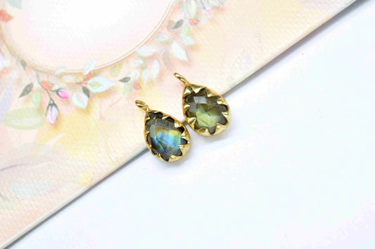 Labradorite Prong Pendant,Single bail connector,Handmade Gemstone Bezel Link,Tiny Labradorite Bezel Connector,Labradorite Pendant Jewelry