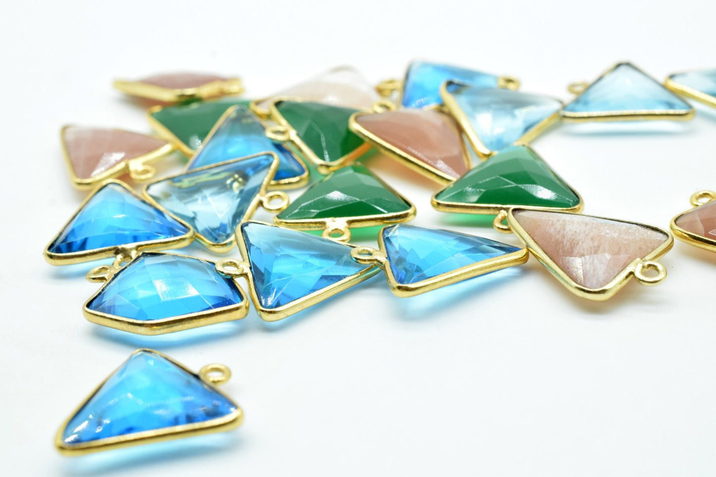 Sky Topaz 15mm Trillion shape charm,Brass Gold Plated bezel,Sky Blue Topaz Faceted Briolette Connector,Topaz Bezel Pendant,Topaz jewelry