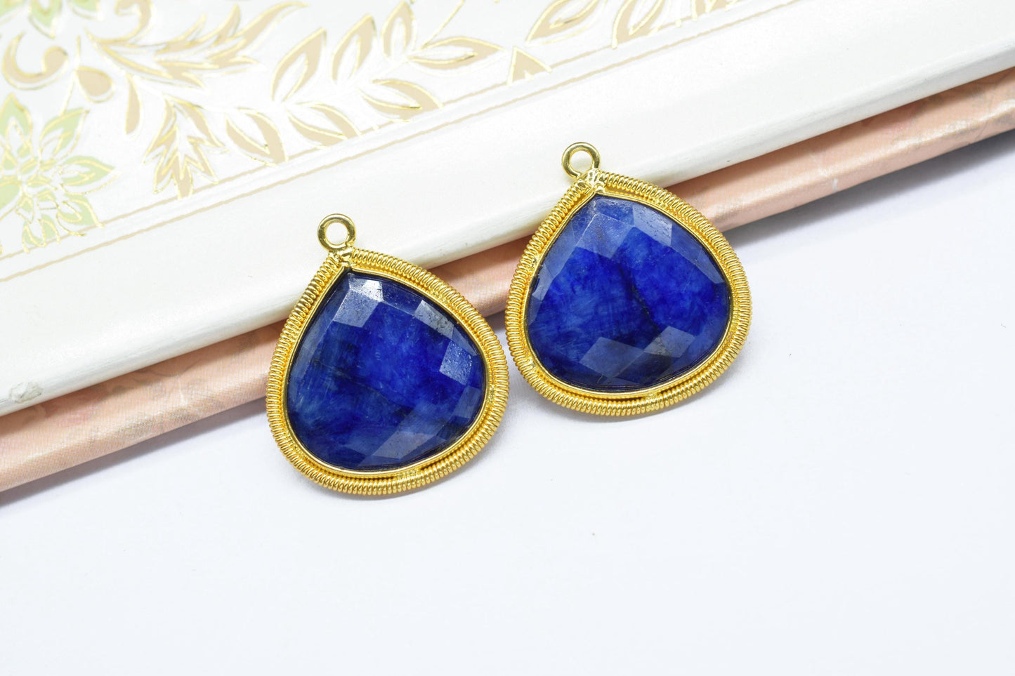 Blue Sapphire 20mm Heart Beads Charm,Gemstone Heart Bezel,Boho Pendant connector,Single Bail Pendant,Handmade Bezel Charms,Necklace Pendant