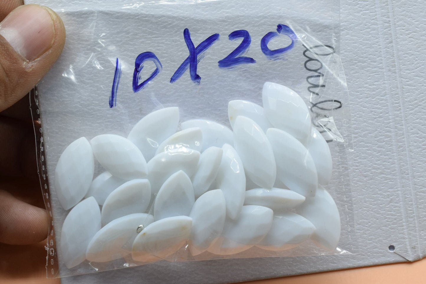 White Agate 10x20mm marquise shape Briolette,Faceted, polished,Handmade Gemstone,For jewellery making,wire wrapping,gemstone jewelry beads