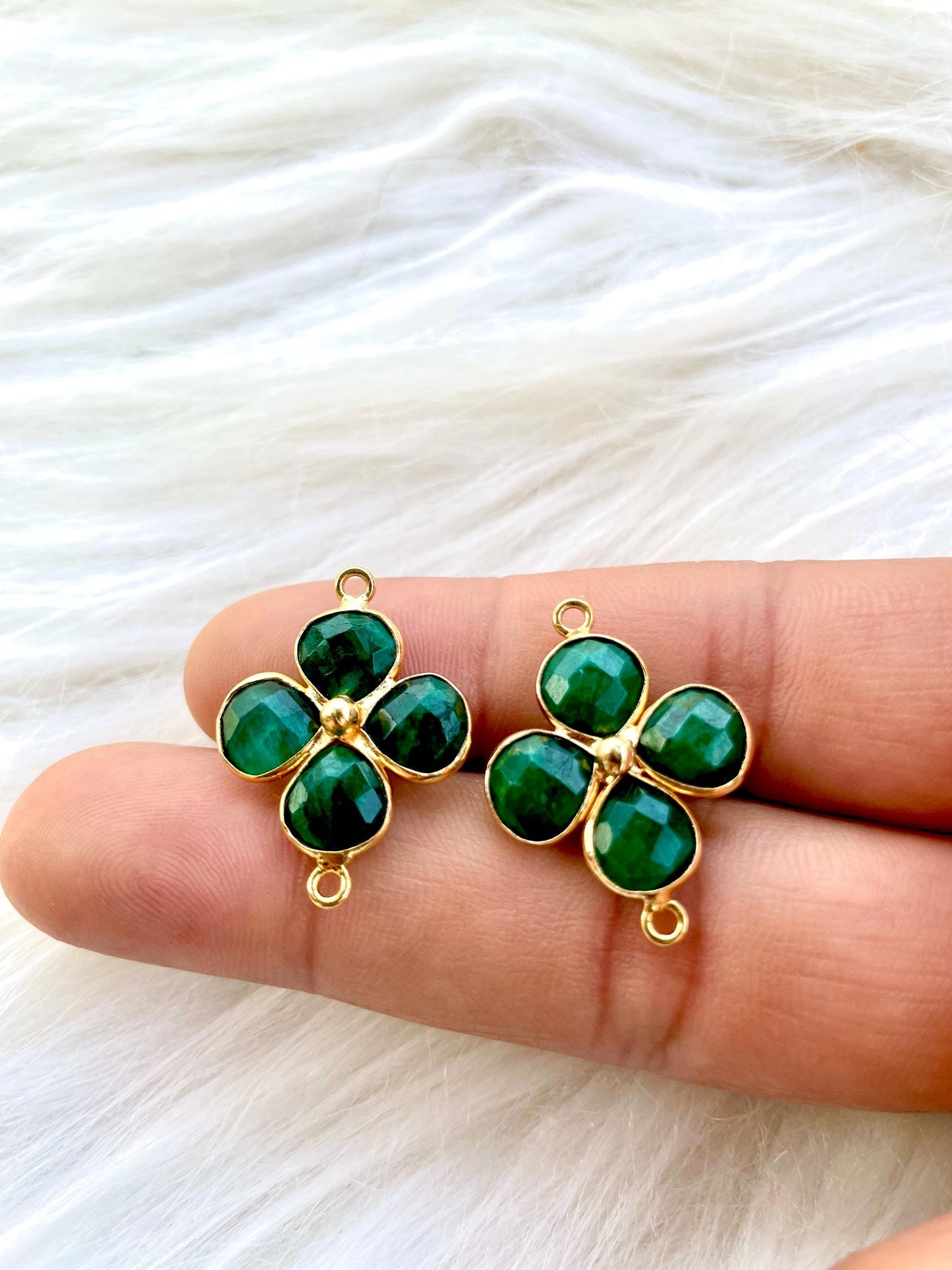 Emerald Heart Shape Pendant,Gemstone jewelry Component,Emerald Heart Shape connector,Emerald Bracelet Charm,Jewelry Making Supply,Gifts,P123