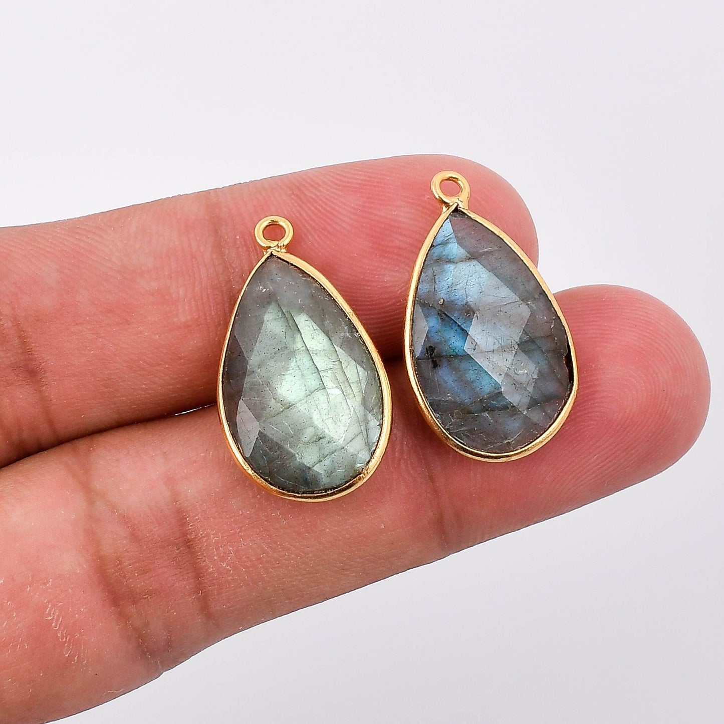 Labradorite 12x20mm Bezel Pendant,Labradorite Teardrop Gold Plated bezel,Labradorite Vermeil Bezel,jewelry making charm,Gold-Filled bezel