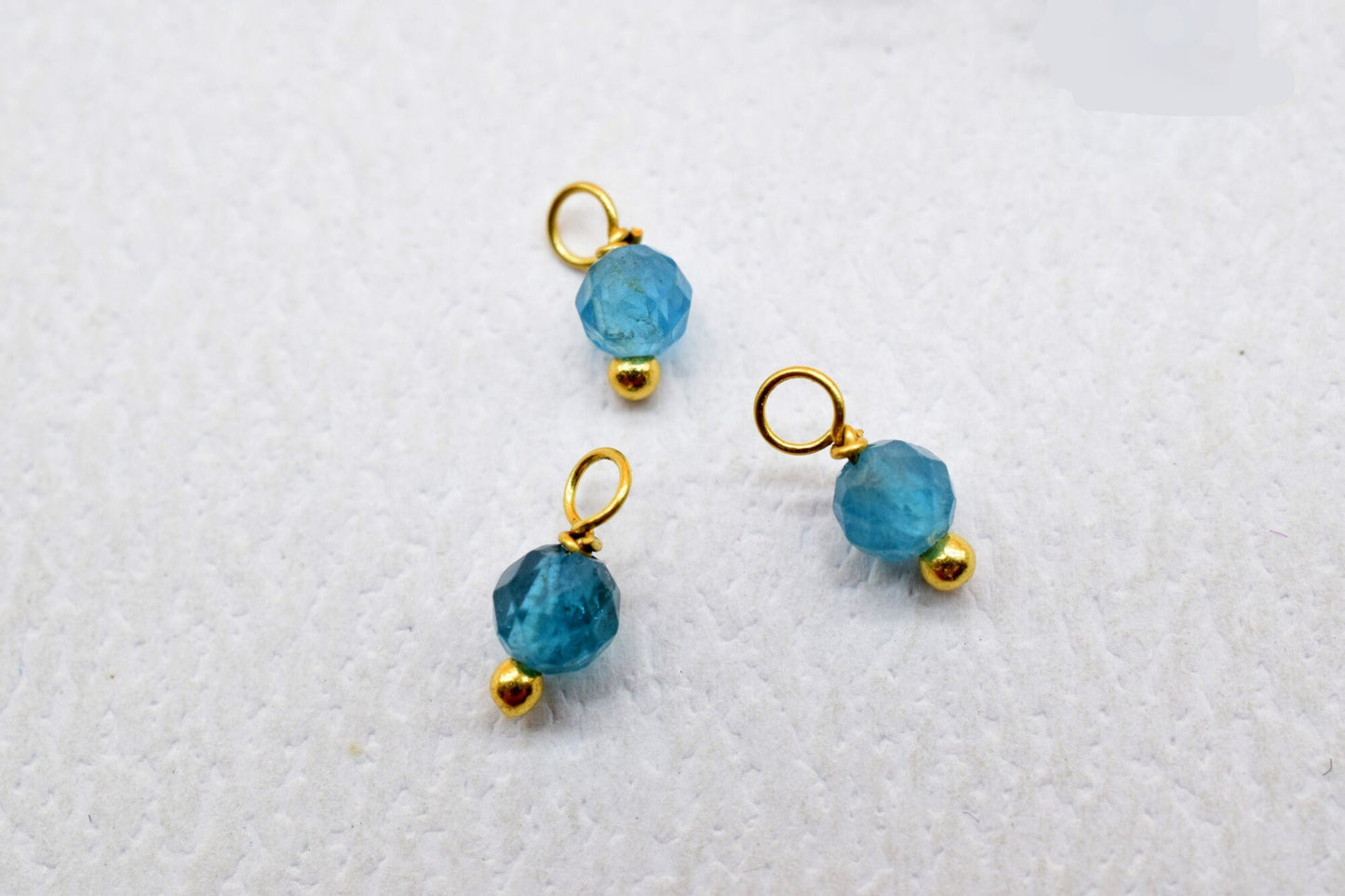 Neon Apatite Single wire wrapped Beads,Necklace Components,Apatite Faceted Beads,Apatite Dangle Beads,Jewelry Making Supplies,Apatite Charms