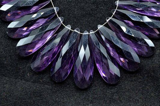 Natural Amethyst Long drop 10x30mm Briolettes,Amethyst Briolette,Amethyst Tear Drop Briolettes,jewelry supplies,Amethyst drops,Amethyst