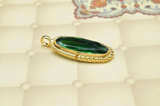 Emerald Quartz Pendant Charm,Brass Pendant,Handmade Craft,Women Pendant Jewelry,Green Gemstone Pendant,Statement Pendant,Loop Pendant,Gift