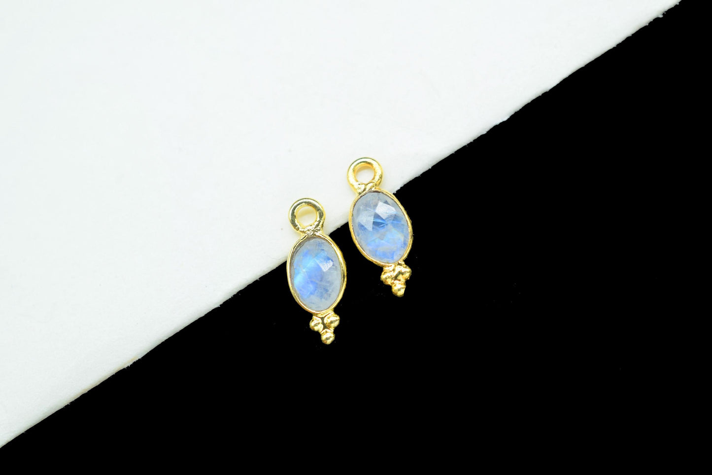 Moonstone Charms Connector/Handmade Jewelry/Gold Plated Connector/Tiny Pendant/Moonstone Pendant/Oval Shape Connector/Gemstone Charms/Gift