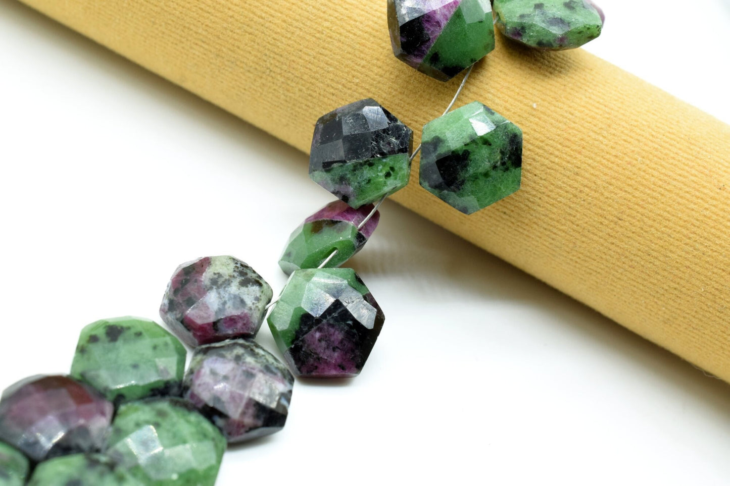12mm Ruby Zoisite Hexagon Faceted Beads,Ruby Zoisite Hexagon Briolette,Ruby Zoisite Hexagon Bead,12mm Hexagon Briolette Beads,wholesale bead