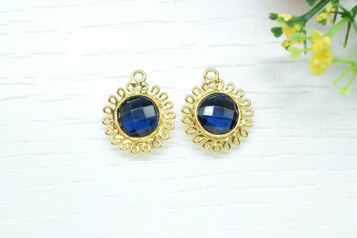 Blue Kyanite 10mm Round Bezel Charm,Gemstone Brass Component,Single Bail Pendant,Round Faceted charms,Handmade Jewellery Connector,Gift