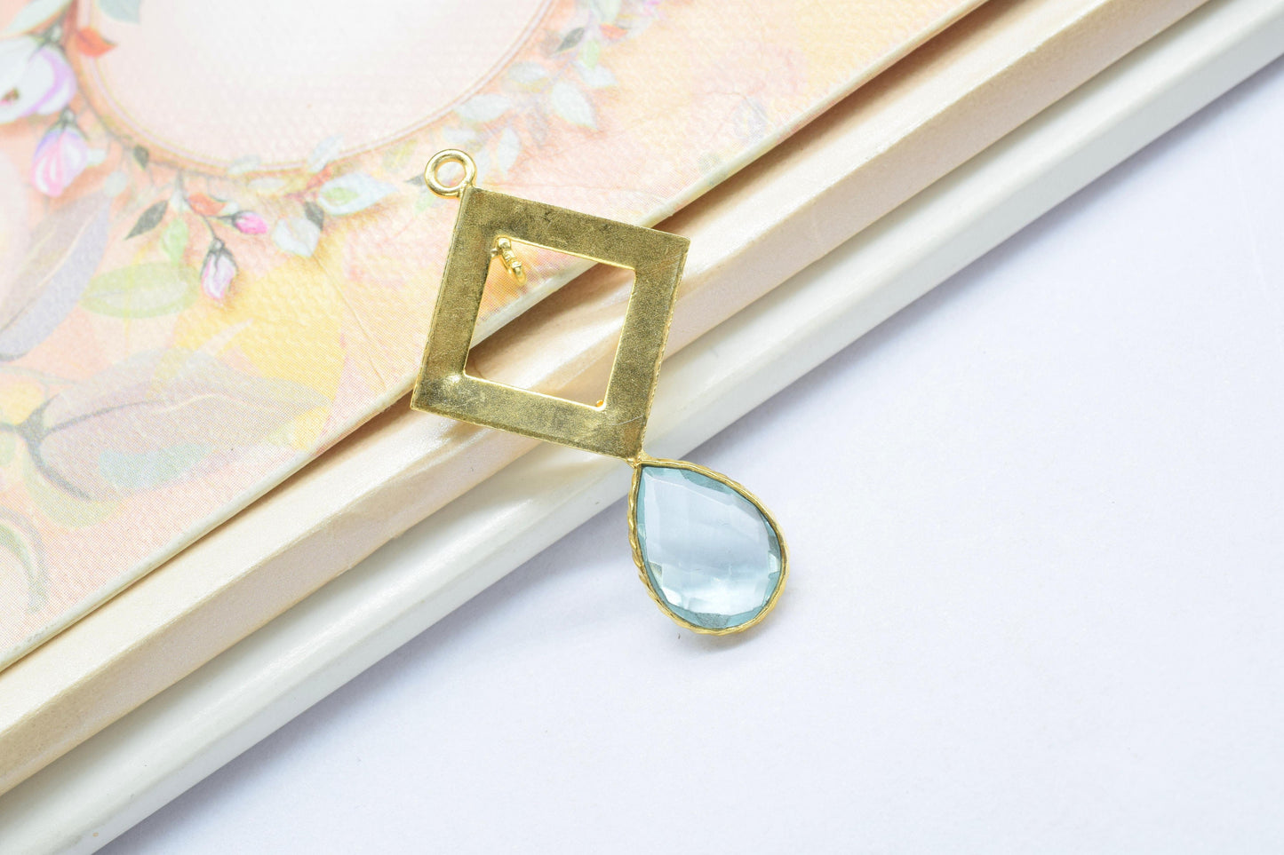 Sky Topaz Teardrop Pendant/Single Bail Charms/Sky Topaz Faceted Gemstone Pendant/Gemstone Component/Handmade Jewellery Making Items/Pendatif