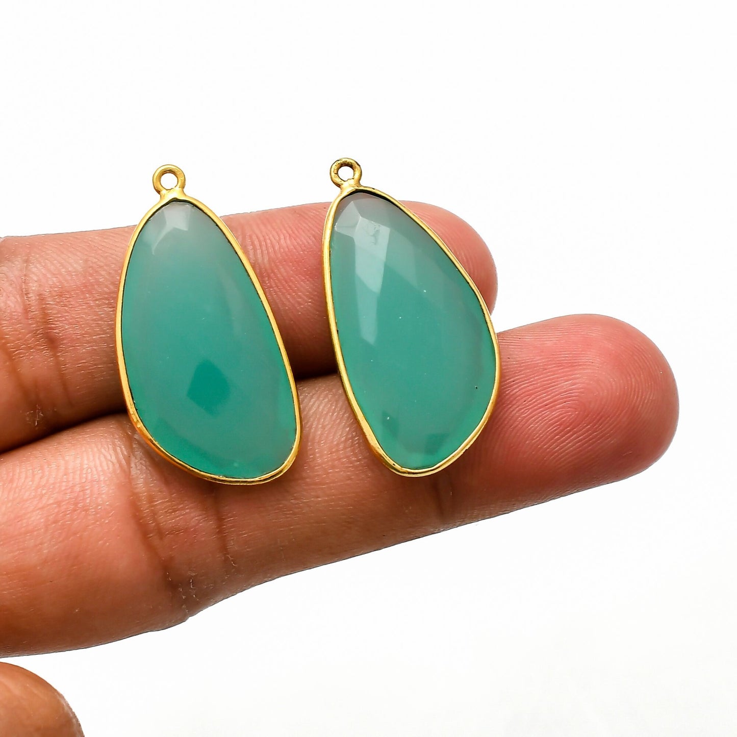 Aqua chalcedony 15x26mm Bezel Charm Pendant,irregular Shape Gold Plated bezel,chalcedony Bezel Charm,jewelry making charm,Gemstone connector