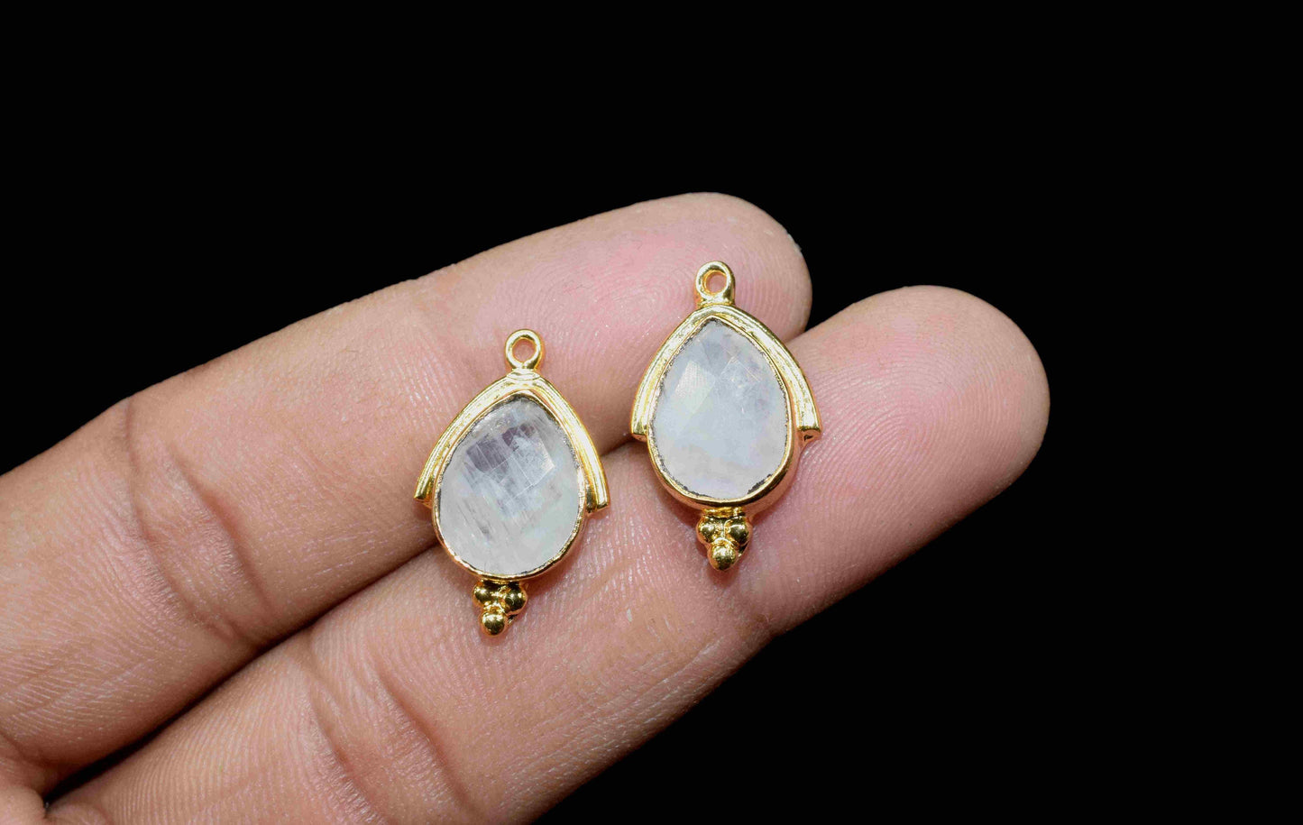 Moonstone Faceted Gemstone 9x13mm Pear Shape Pendant,Moonstone Charms Jewerlry,Moonstone Checker Cut Gold Plated Bezel Jewelry Making,Gift