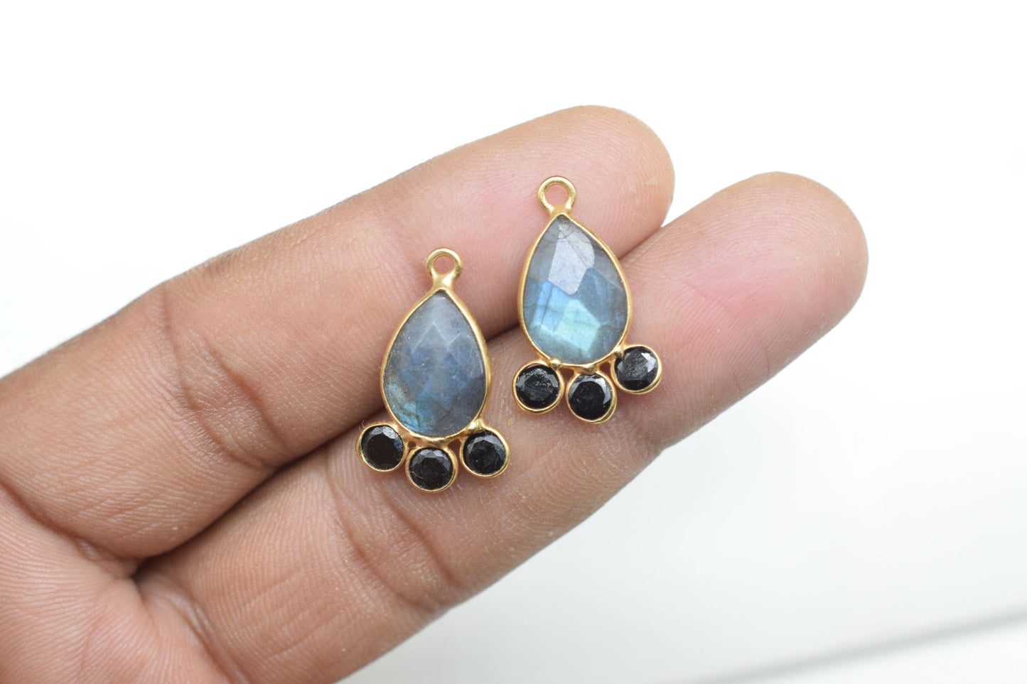 Labradorite 10x14mm Pear shape Bezel charms,Labradorite Pendant,Grey Gemstone connector,Labradorite Charms Jewelry,Cubic zirconia Bezel,p011