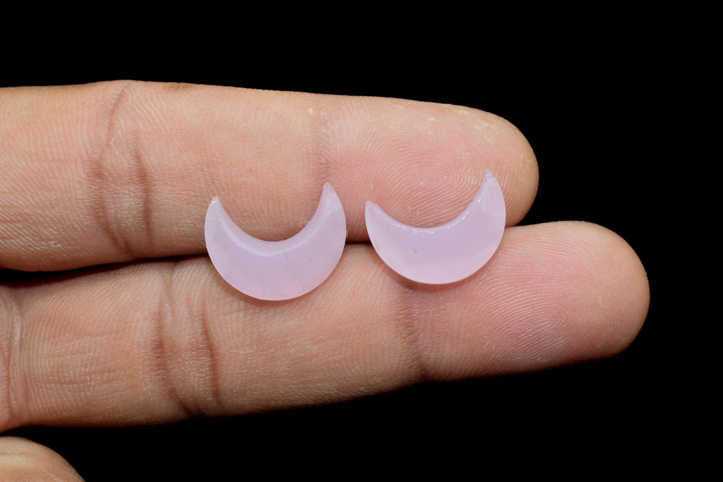 Natural Pink Chalcedony 15mm moon shape briolettes,Gemstone Faceted briolette,Moon Shape jewelry,Moon Shape Briolettes,Gemstone carved Beads