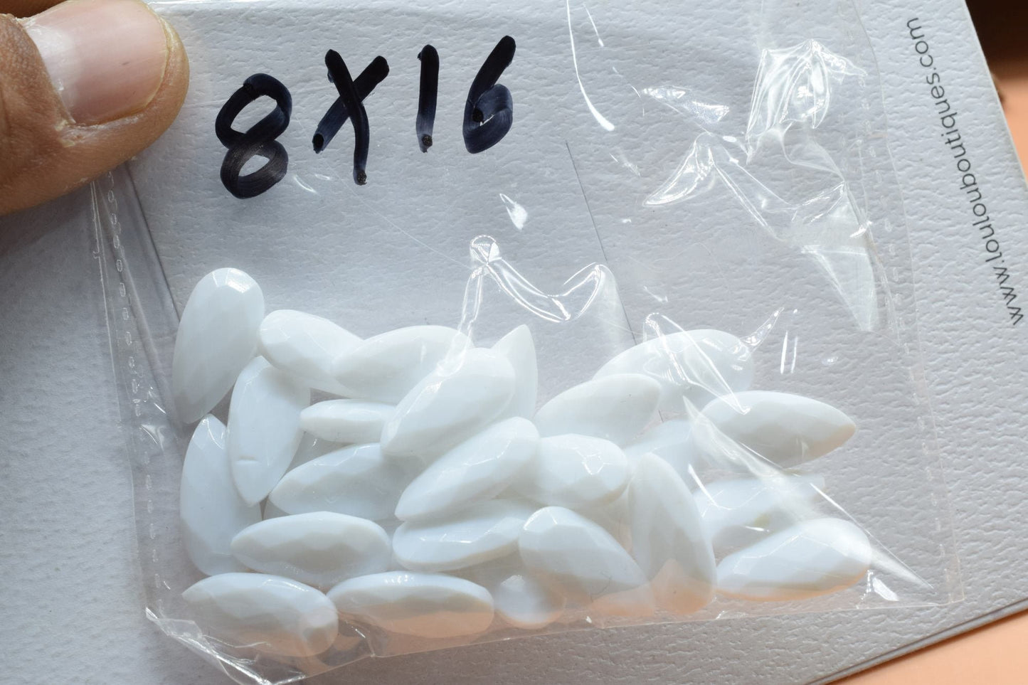 white agate Teardrop shape 8x16mm Briolettes,agate Briolette,white agate Tear Drop Briolettes,,white agate drops,agate jewelry ,long drops