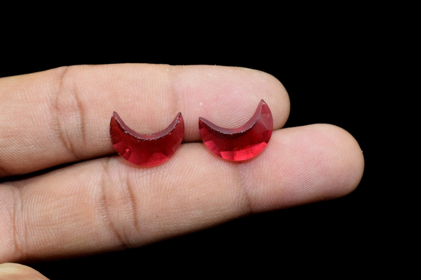 Pink Tourmaline Moon Briolettes , Hand Carved Moon Briolettes,Pink Tourmaline Carved Moon, Gemstone Carved Moon, 15mm Half Moon Shape Beads