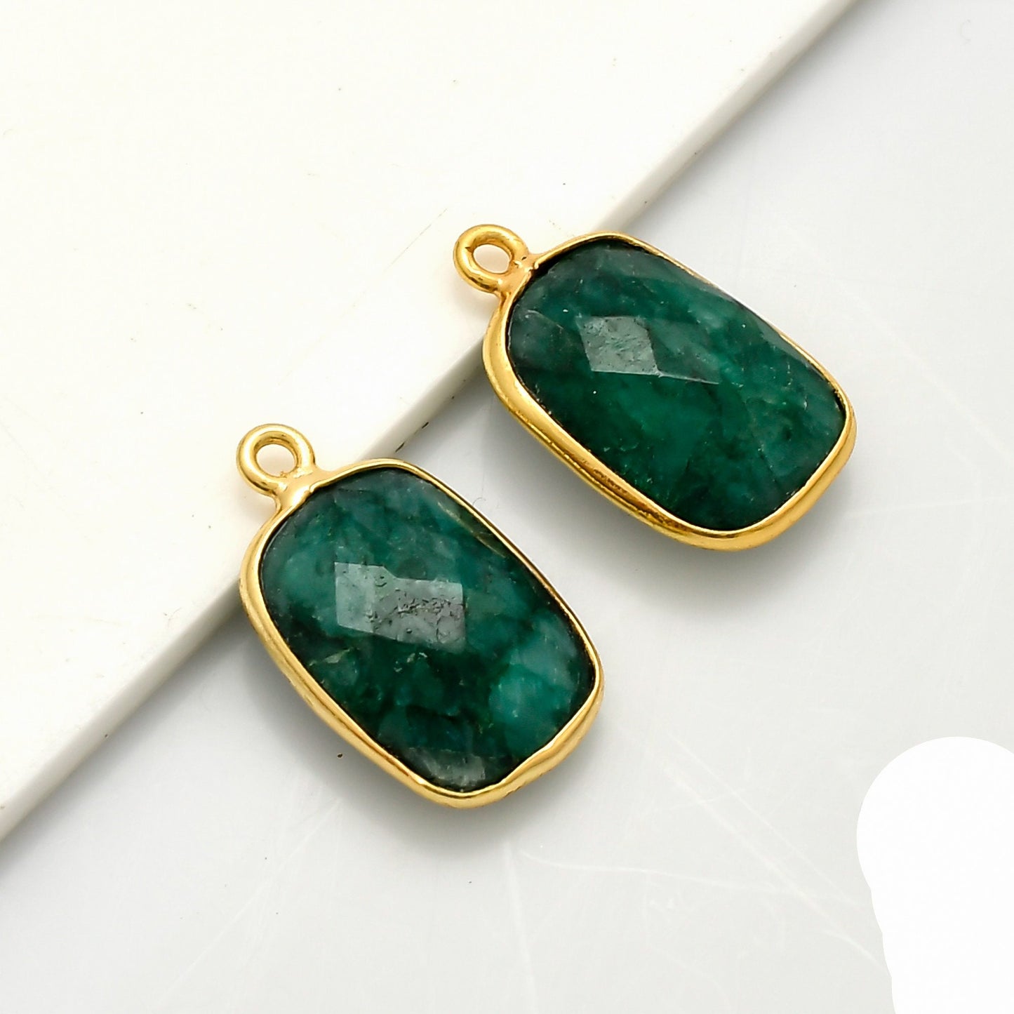 Emerald 10x14mm Bezel Charm Pendant,Rectangle Shape Gold Plated bezel,Gold Vermeil Bezel,Emerald jewelry making charm,Gold-Filled bezelcharm