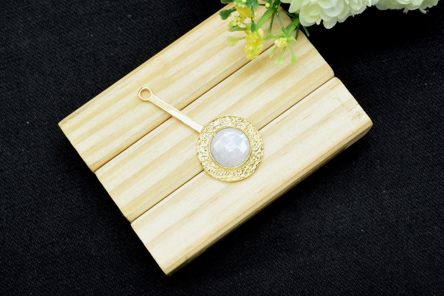 Moonstone Pendant , Moonstone Gemstone Handmade Pendant ,Single Bail Checker Cut Gemstone Connector, Gold Plated Connectors