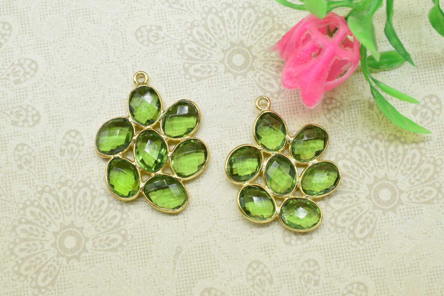 Peridot Quartz Flower Pendant,Chandelier Earring Connector,Station Bezel Link Supply,Gemstone single bail connector,Handmade Jewelry,Gift
