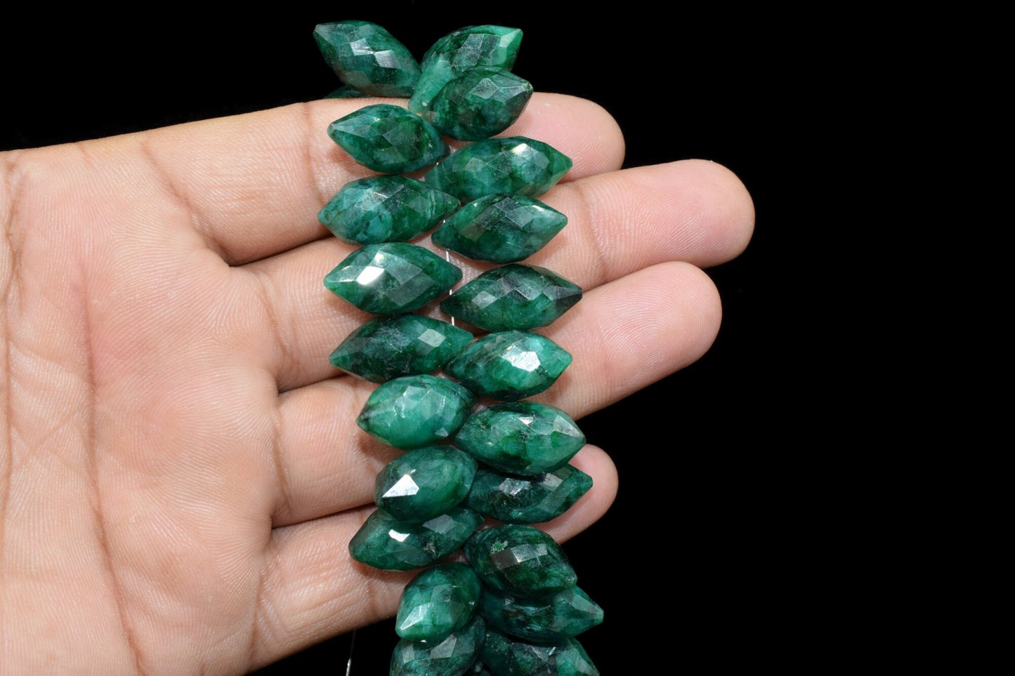 Emerald 10x20mm dew drop faceted beads,Fancy Cut Dew Drop Foxtail Briolette,Foxtail Briolette,Gemstone Dew Drop Bead,Emerald drops,jewelry