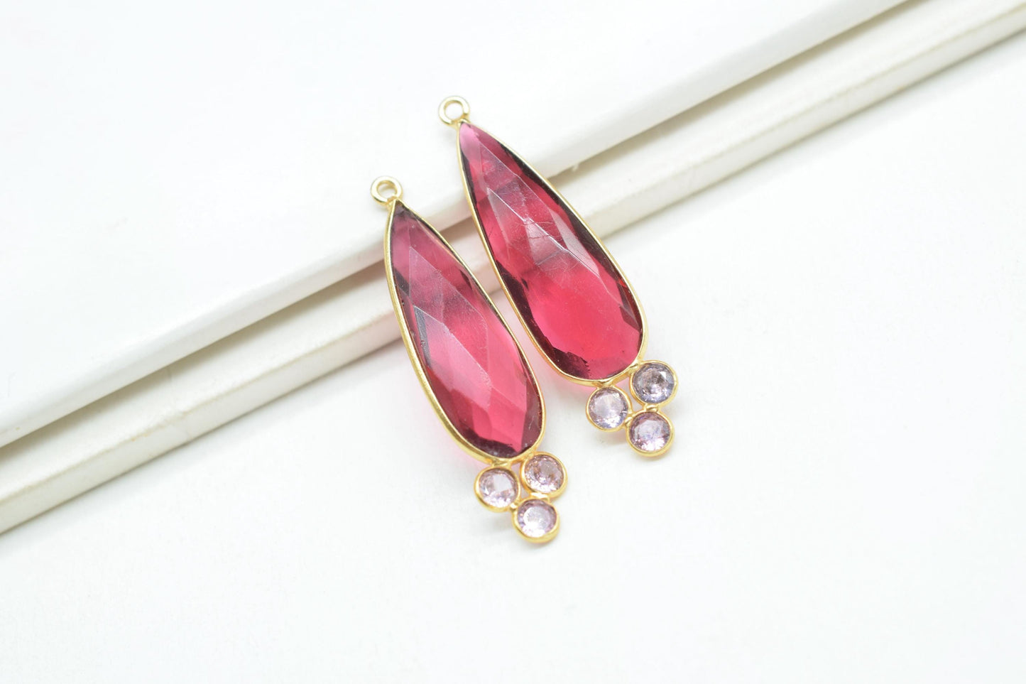 Pink Tourmaline 10x30mm Pear shape Bezel charms,Pink Quartz Pendant,Pink Gemstone connector,Pink Tourmaline Jewelry,Cubic Zircon Bezel,P121