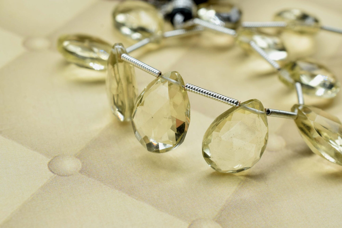 Green Amethyst Quartz Faceted Pear Shape Briolettes,10x14mm teardrop Briolettes,Faceted Briolette Line,Jewelry making pear,gemstone beads