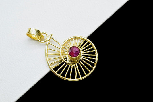 Vintage Ruby pendant,methyst pendant Round SHAPE,Round Ruby Pendant,Vintage Ruby Pendant,Birthstone,Pendant,Vintage Gold Circle Pendant