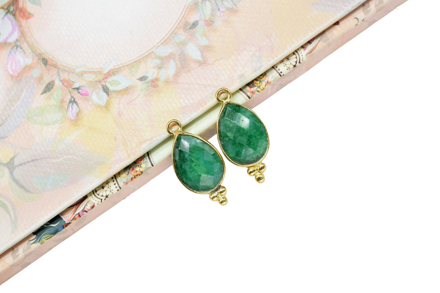 Emerald faceted Connector,Emerald Gold Plated Charms Connectors,Emerald Gemstone 10x14mm Pear Shape Single Bail Connectors Jewelry,Gift