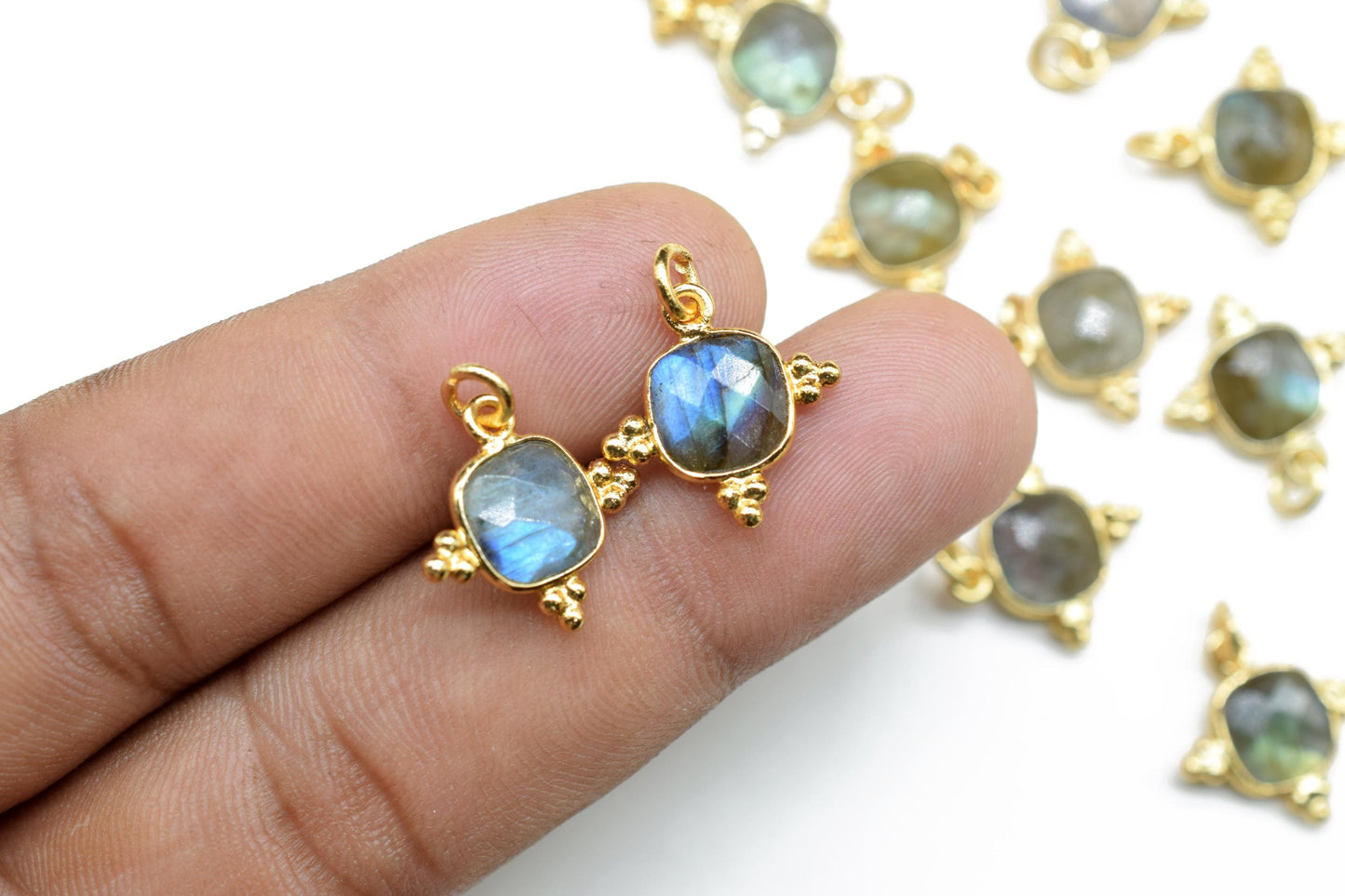 Labradorite 8mm Cushion Bezel charm/Station Bezel Link Supplies/Labradorite Jewelry Making/Square Pendant/Gemstone Connector Pendant,Gift