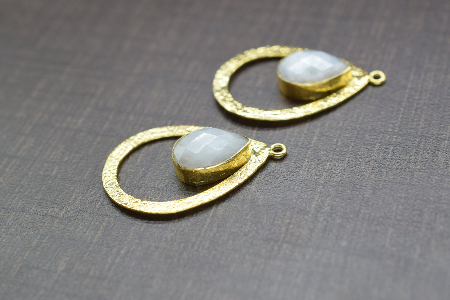 Moonstone Gemstone Pendant/Pear Shape Pendant/Bezel Pendant/Jewelry making Stone/Gold Plated Jewelry/Moonstone Connector Jewelry/Handmade
