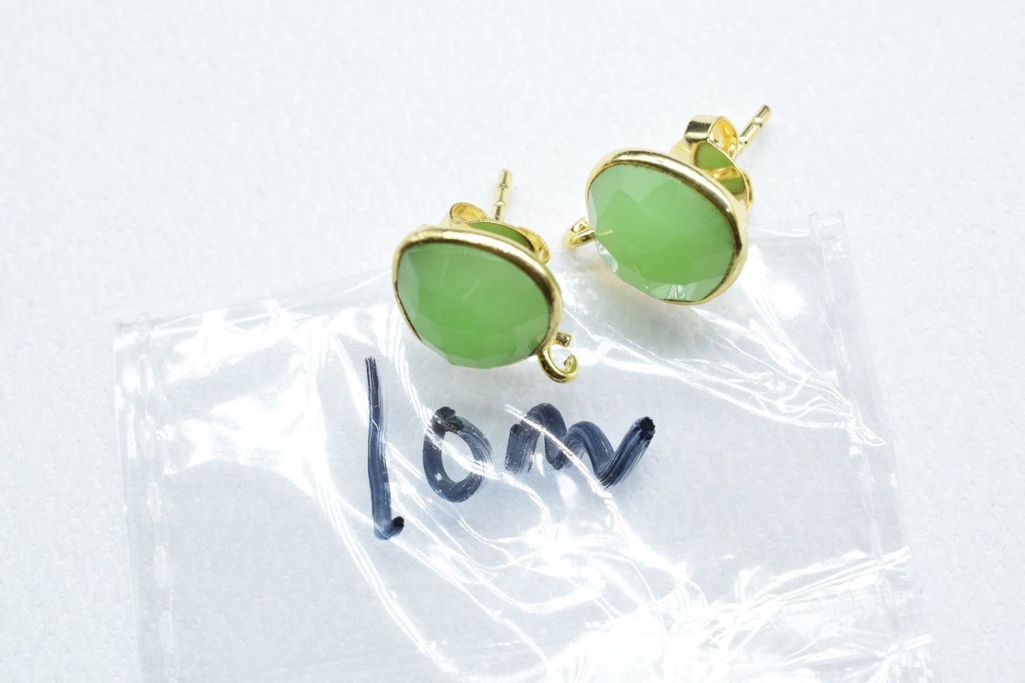 Chrysoprase 10mm Heart Shape Earring Connector,Jewelry Supplies,simple bezel frame Connector,Ear Post Studs Connectors,Chrysoprase Ear Studs