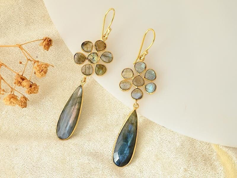Labradorite Earrings Gold, Labradorite Dangle Earrings Long,Dainty Statement Earring, Crystal Jewelry Gift for Her,Labradorite drop earring