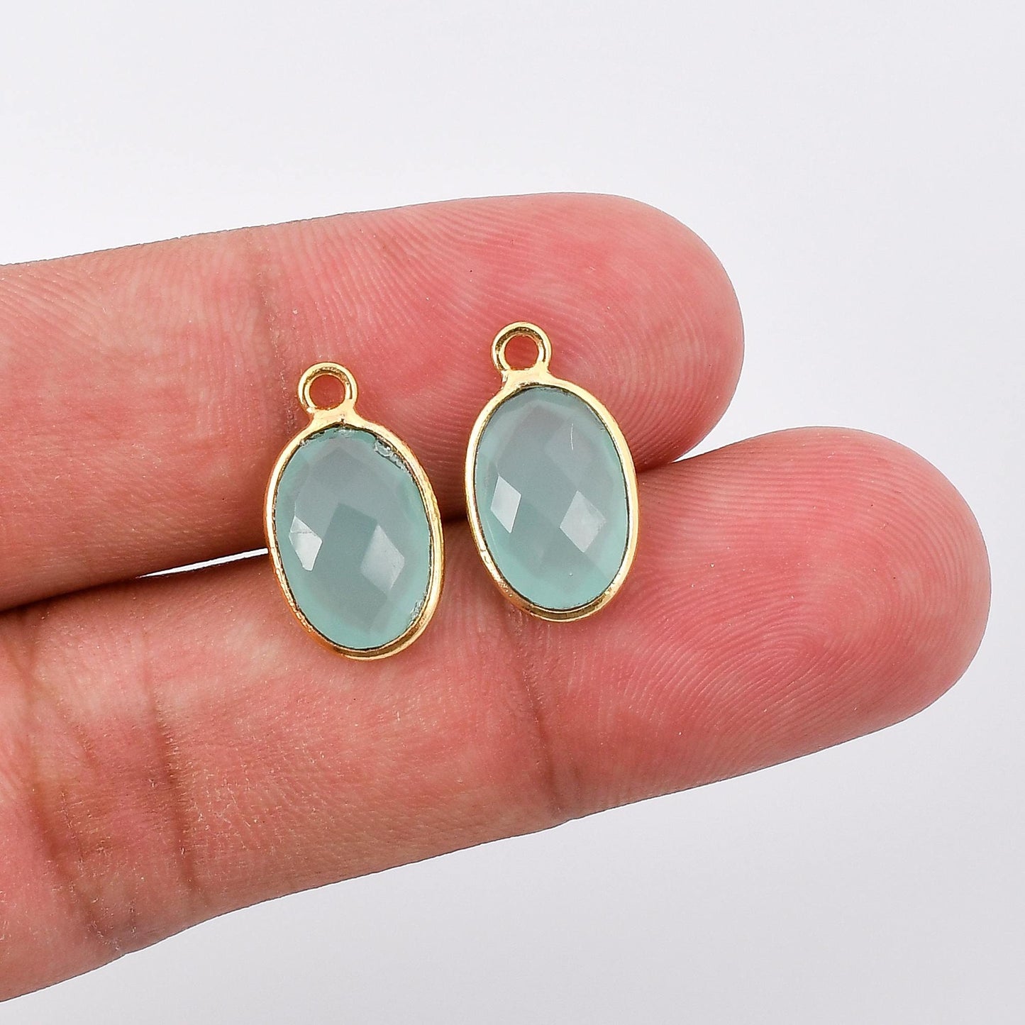 Aqua chalcedony 8x12mm Oval Bezel pendant,Chalcedony Gold Plated bezel,Aqua chalcedony Bezel,Gold Vermeil Bezel,jewelry Gold-Filled bezel