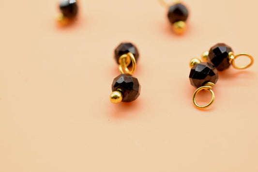 Tiny Gemstone Charms,Black Onyx Single Wire Wrapped Beads,Jewelry Making Supplies,Earring Charms,Necklace Charms,Bracelet Charms,dangle Bead