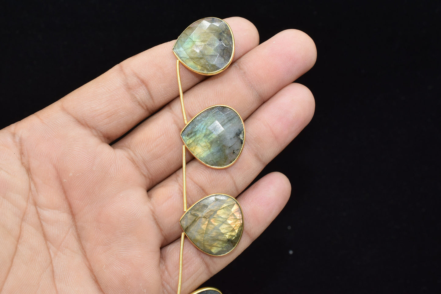 Labradorite 20mm heart shape bezel Charms,Gemstone Drilled bezel,gemstone Charm,Gemstone Jewelry Making Component,Labradorite Bezel Jewelry