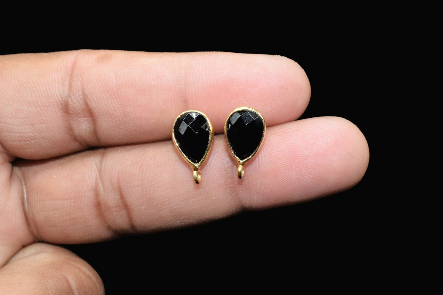 Black Onyx 7x10mm Teardrop shape Earring connector Stud post setting with loop open bail,Black Onyx Gold Plated Earring With Loop