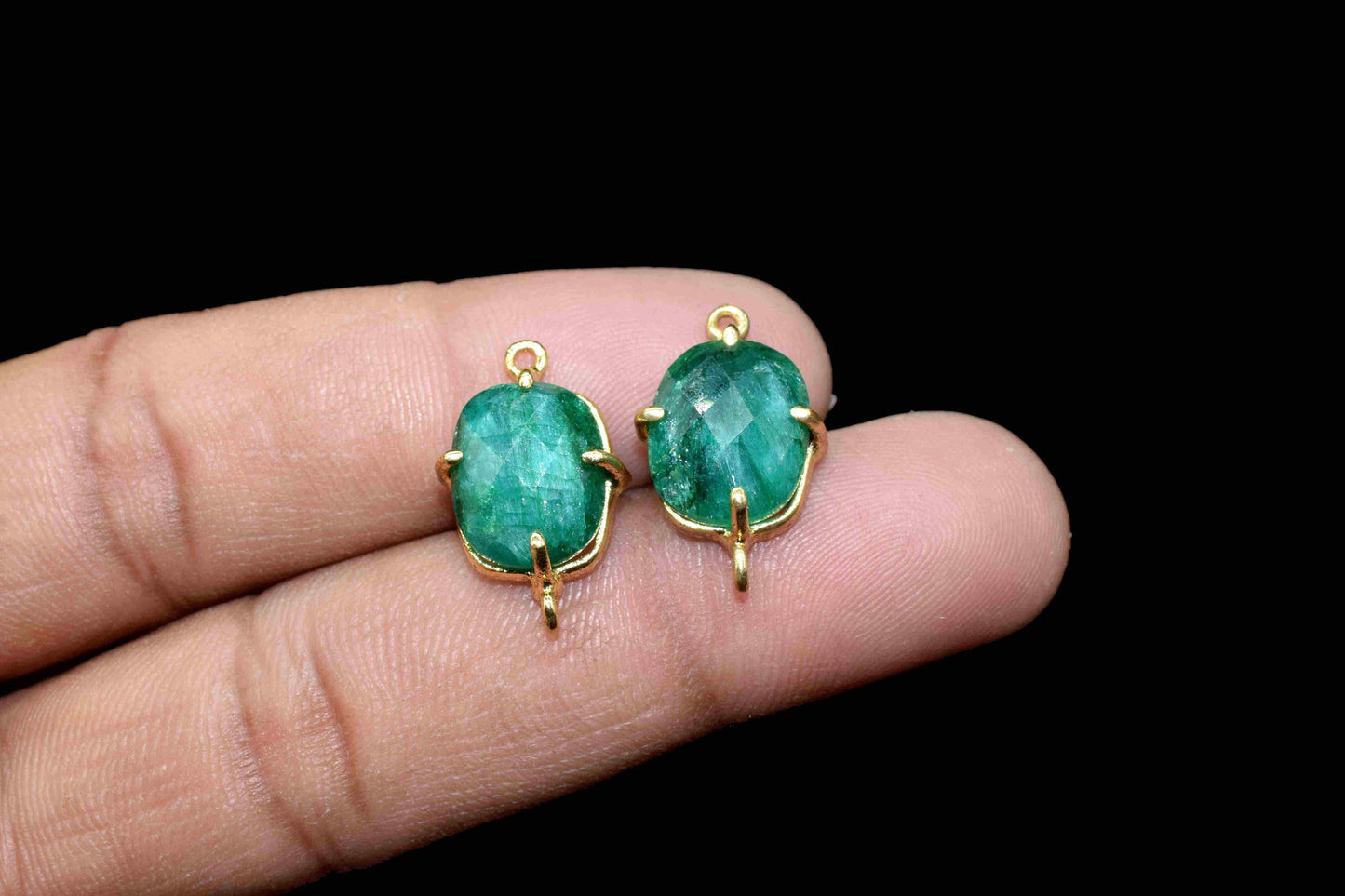 Natural Emerald Prong Connector,Handmade Gemstone Bezel,Emerald jewelry,Emerald Cushion Bezel Connector Jewelry,double bail connector,Gift