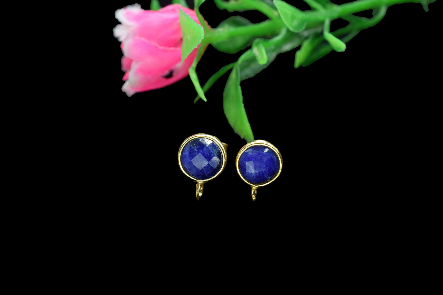 Natural Sapphire,Bezel Round Shape Connector,6mm Round Shape Gold Plated Charms,Single Bail,Small Round Gemstone Pendant,Gold plated Charms