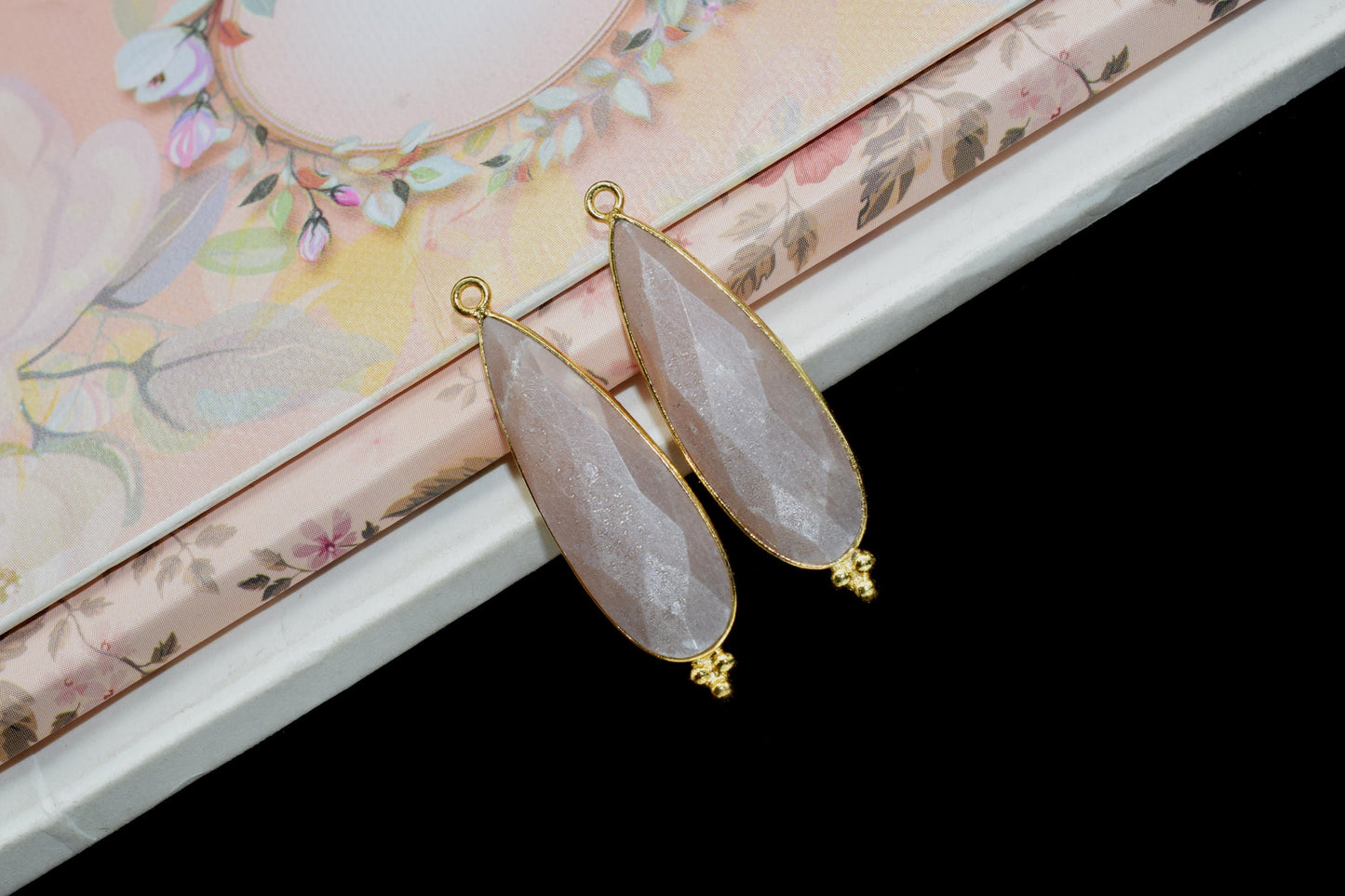 Peach Moonstone 10x30mm Bezel charms,Moonstone Pendant,Station Bezel Link Supplies,Moonstone Jewelry,Connector Pendant,Gemstone Teardrops