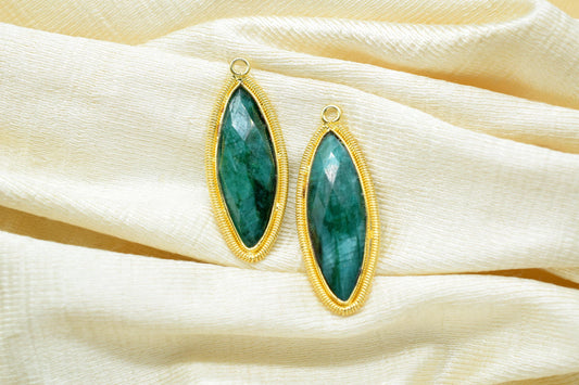 Emerald 10x30mm Bezel Charm,Gemstone connector,Marquise Shape Charm,Single Bail Pendant,Handmade Component Pendant,Emerald Bezel Jewelry