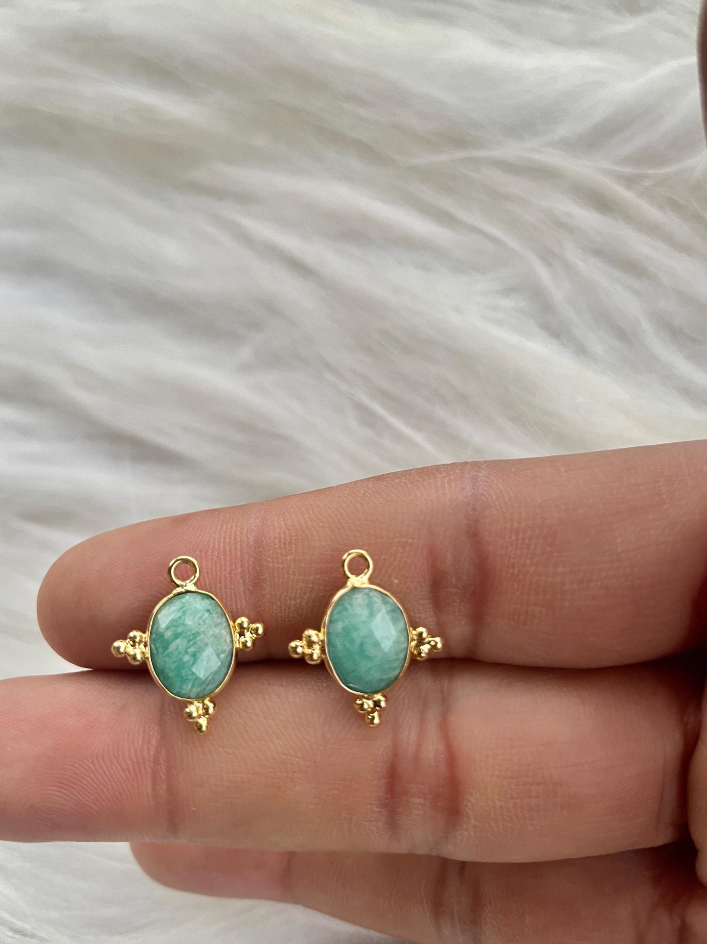 Amazonite 8x10 mm Bezel Charm Pendant,Oval Shape Gold Plated bezel,Gold Vermeil Bezel,Amazonite jewelry making charm,Gold-Filled bezel charm