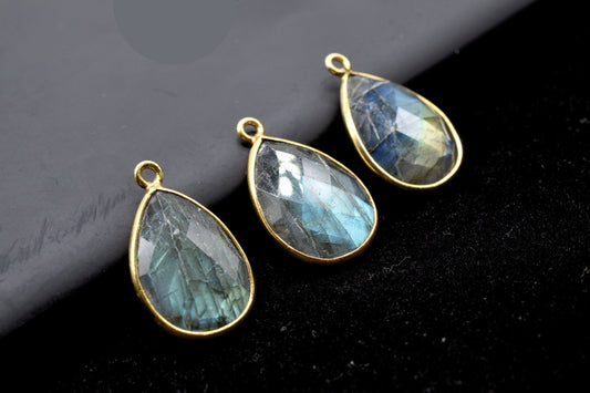Labradorite 12x16mm Bezel charm,Labradorite fancy pendant,Labradorite Gold Plated bezel,jewelry making charms crafts,December Birthstone,