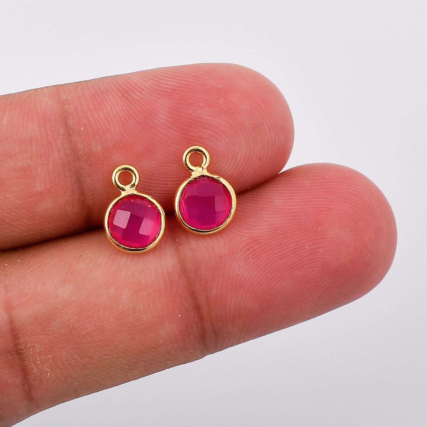 Pink chalcedony 6mm Round Bezel single connector,Chalcedony Gold Plated bezel,chalcedony Bezel,Gold Vermeil Bezel,jewelry Gold-Filled bezel