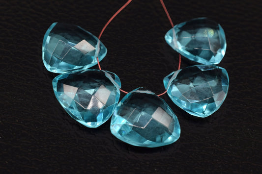 Blue Apatite Faceted Trillion Shape Briolettes,Side drilled Briolette,Finest Apatite Briolette,Handmade Briolette, Birthstone briolette