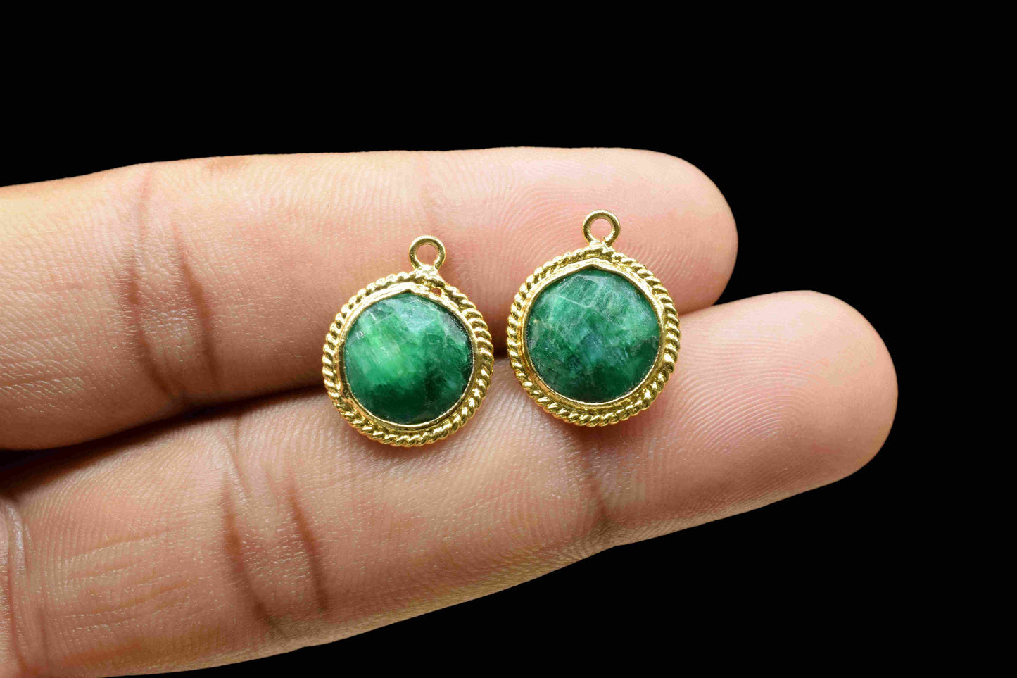 Emerald Gemstone Connector,10mm Round Shape Single Bail Bezels Charms,Handmade Connectors Jewelry,Emerald Bezel Connectors,Gemstone Jewelry